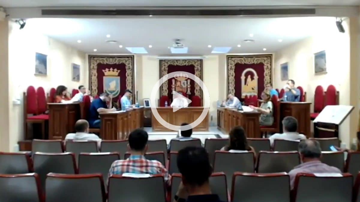 Un concejal del PP distingue entre "mujer lesbiana" y "mujer normal"