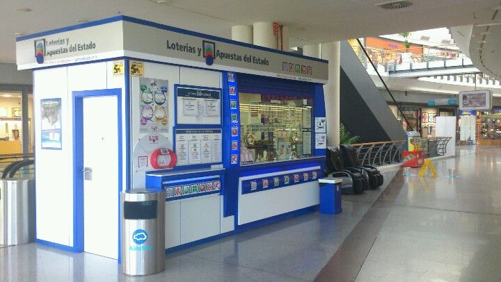 El kiosko de Loterías y Apuestas del Estado del Centro Comercial Airesur.