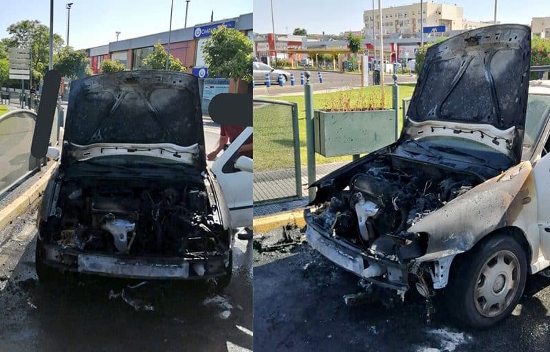 El motor de un coche en circulación sale ardiendo en Ciudad Expo. Foto de Bomberos del Aljarafe