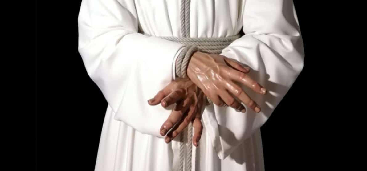 Manos de Nuestro Padre Jesús Cautivo y Rescatado, una talla de Adrián Lema Gómez.
