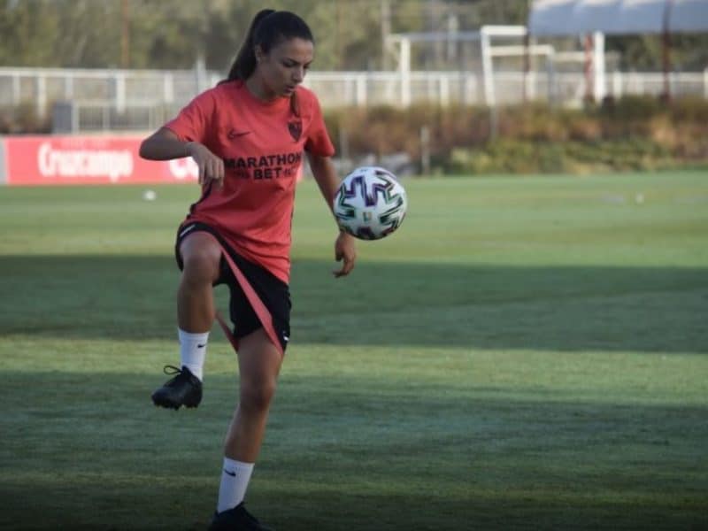 Inma Gabarro en un entrenamiento del primer equipo. Foto del Sevilla FC.