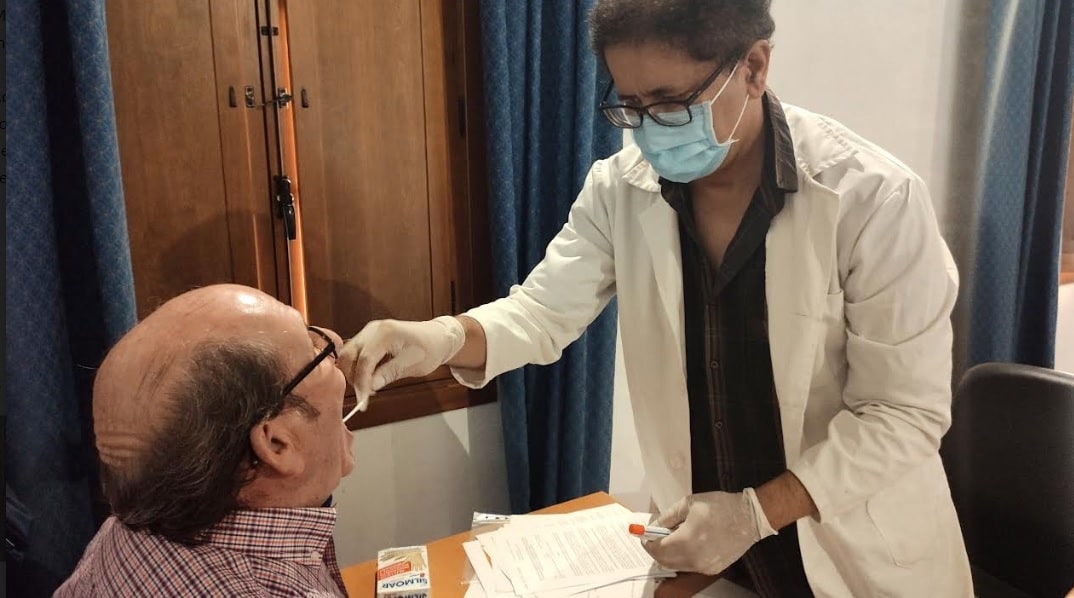 El equipo investigador realiza pruebas de ADN al nieto de José Ortiz Garrido.