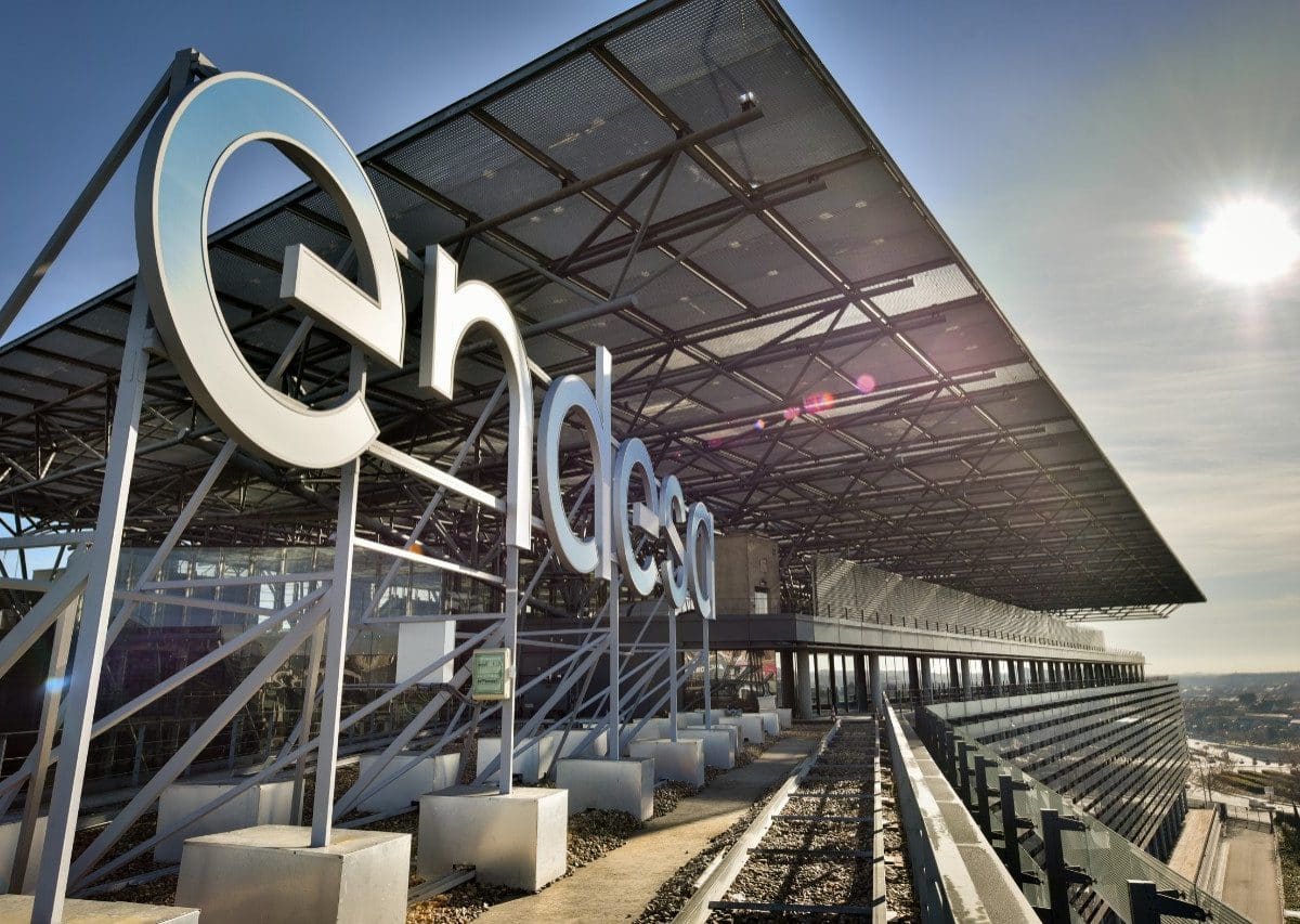 Imagen del edificio Endesa, sede central de la empresa eléctrica.