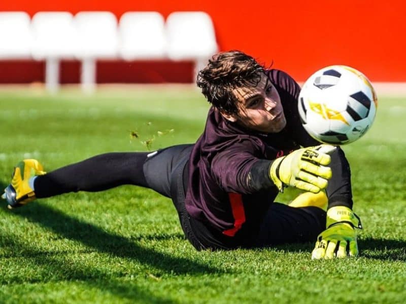 Imagen de Javi Díaz en un entrenamiento con el primer equipo. Foto de SFC.