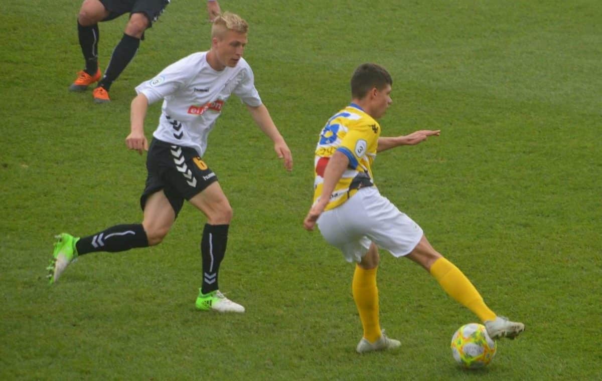 Joselito en su partido de debut con el primer equipo del Coria. Foto del Coria CF.