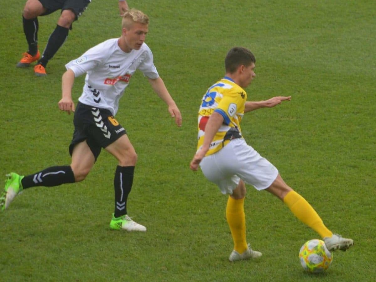 Joselito en su partido de debut con el primer equipo del Coria. Foto del Coria CF.