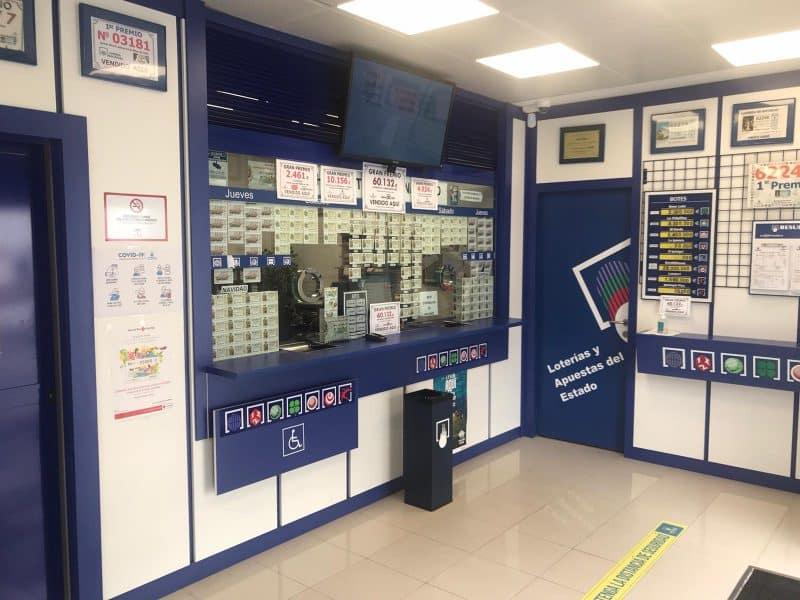 Administración número 1 de Sanlúcar la Mayor, donde ha caído el premio.