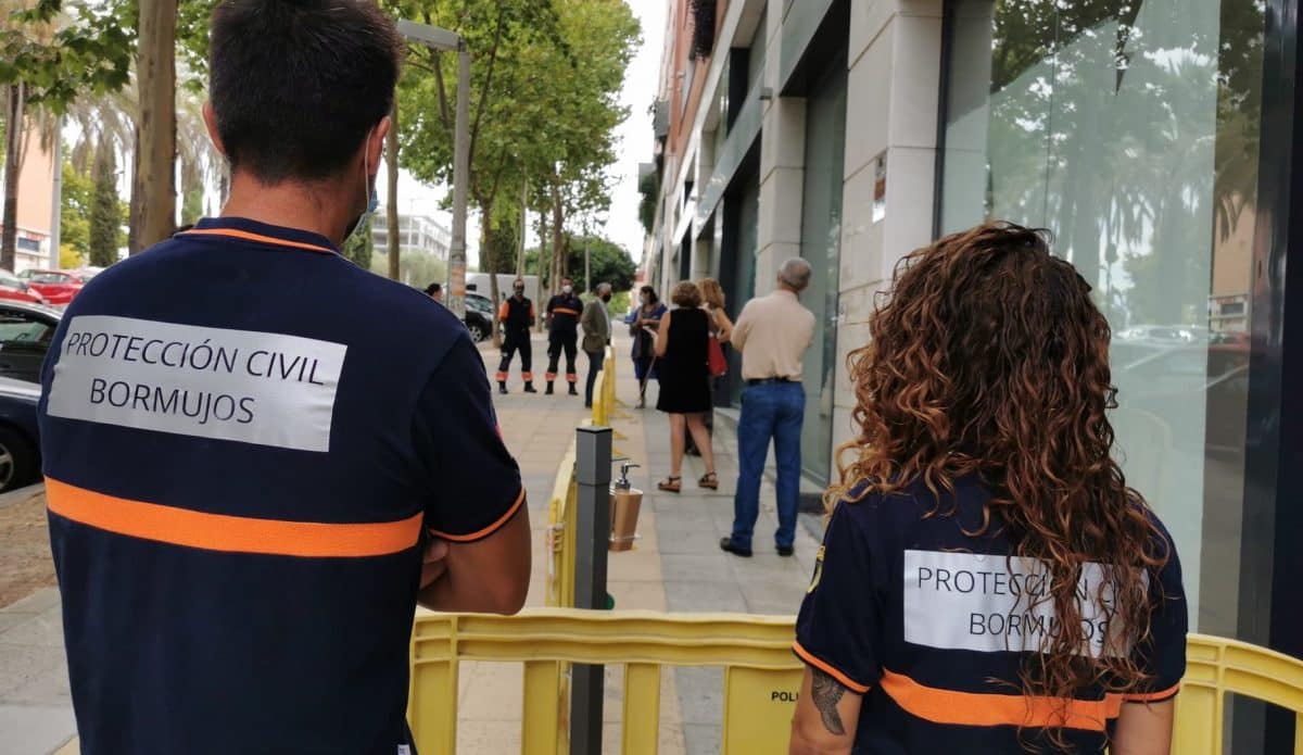 Protección Civil de Bormujos coordinando los test a docentes antes del inicio de curso.