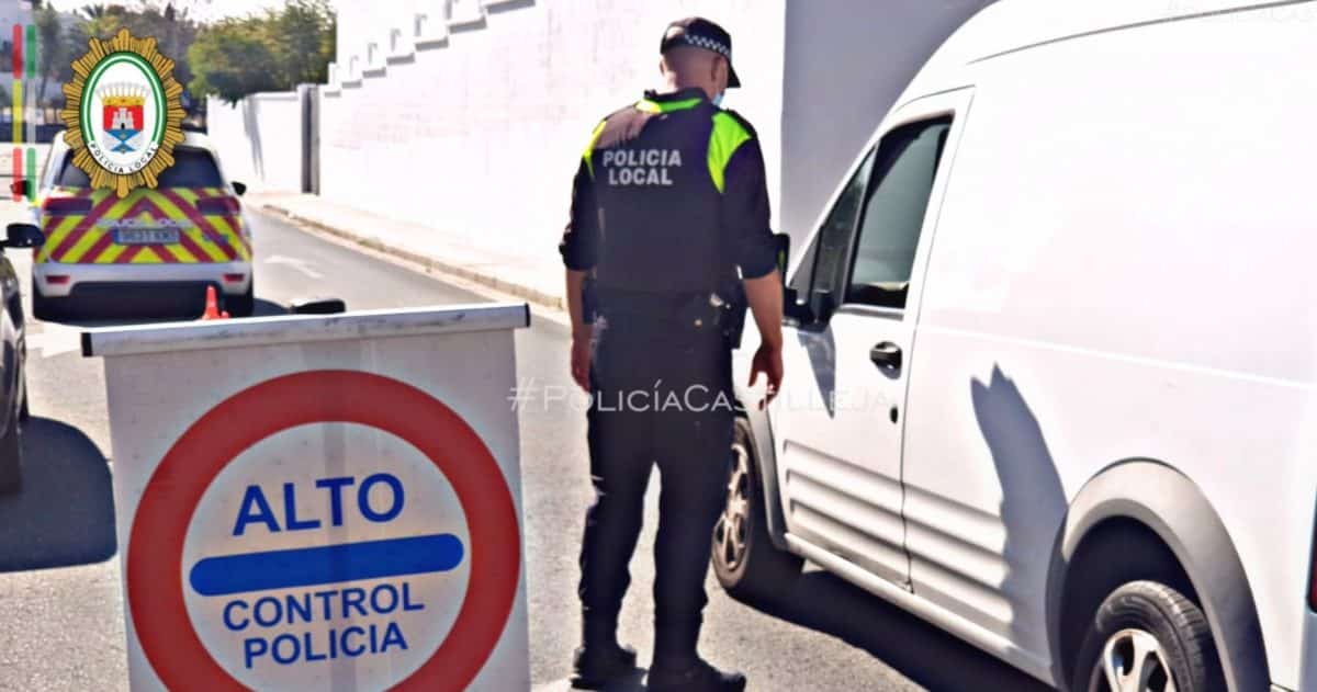 Uno de los controles policiales en Castilleja. Foto: Policía Local de Castilleja de la Cuesta