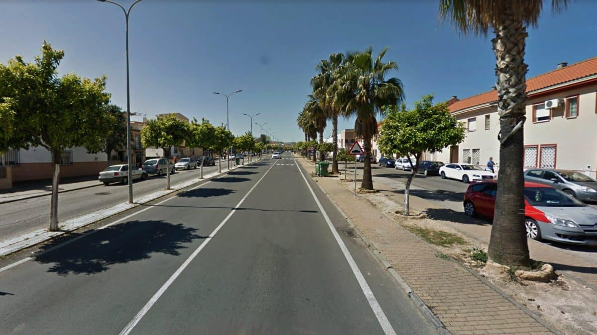 Avenida Virgen del Rocío de Santiponce.