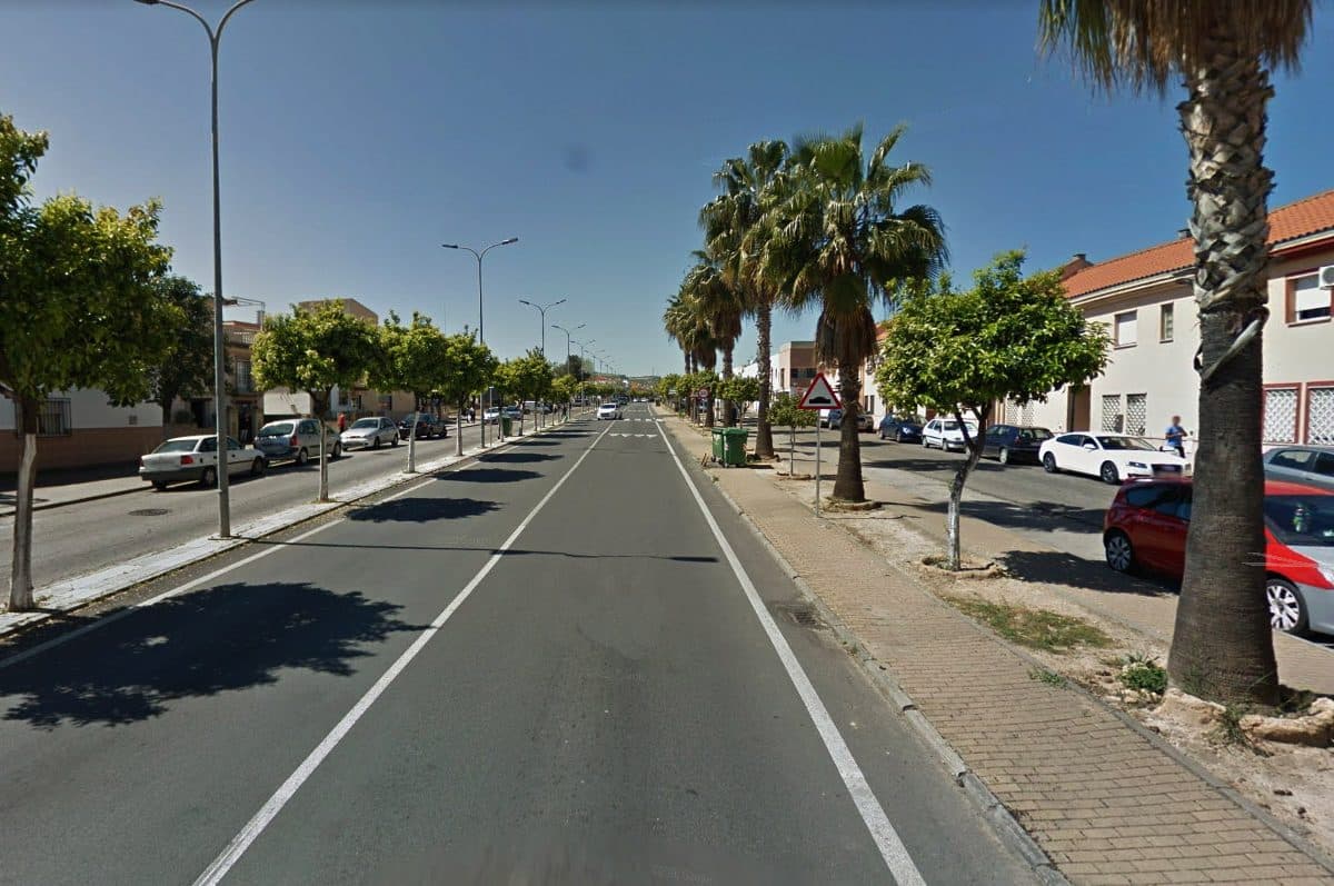 Avenida Virgen del Rocío de Santiponce.