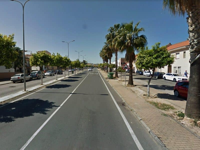 Avenida Virgen del Rocío de Santiponce.