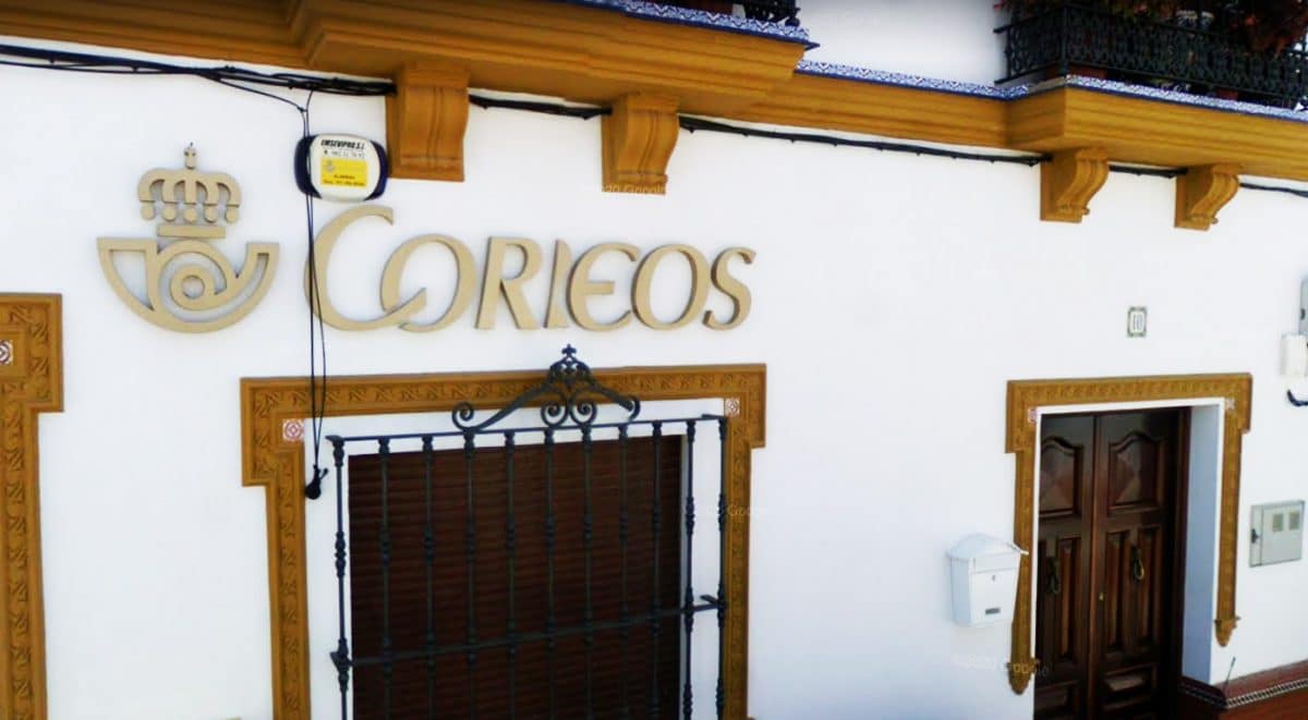 Sede de Correos en Olivares.