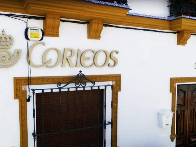 Sede de Correos en Olivares.