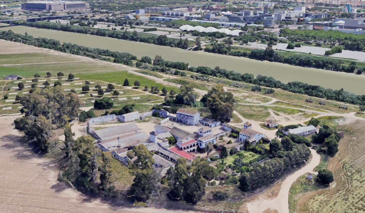 Vista aérea con recreación 3D de la finca de Gambogaz con la Cartuja de fondo.