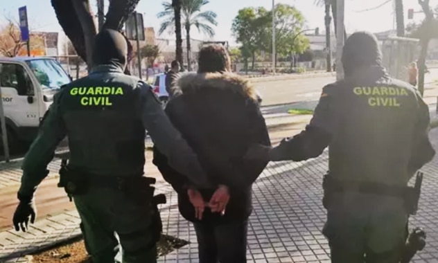 Una de las detenciones de la Operación Mopa en Cádiz.