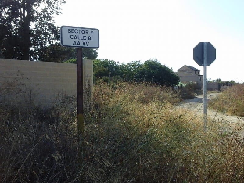 Calle del Sector F situada en Almensilla