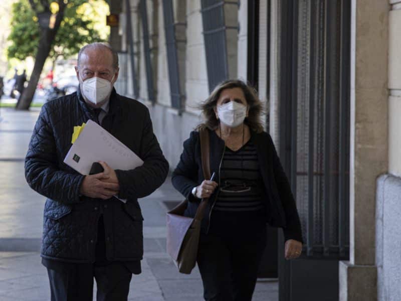 El presidente de la Diputación de Sevilla, Fernando Rodríguez Villalobos acude a los juzgados por las ayudas a la Pará de Gines. Foto de María José López.
