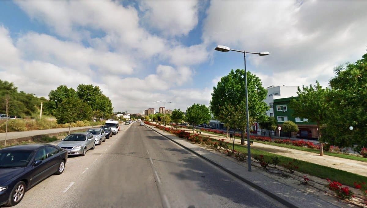 Carretera nacional que cruza la localidad de Camas.
