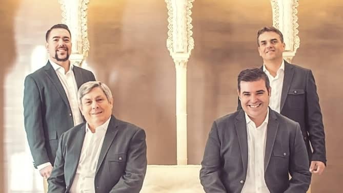 El conjunto de sevillanas, grupo Brumas.
