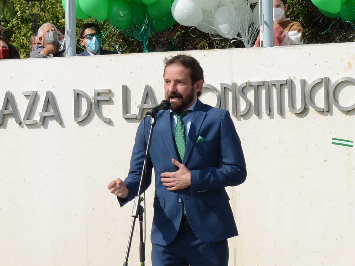 Álex Ortiz durante el Día de Andalucía en Tomares. Ayto. de Tomares.