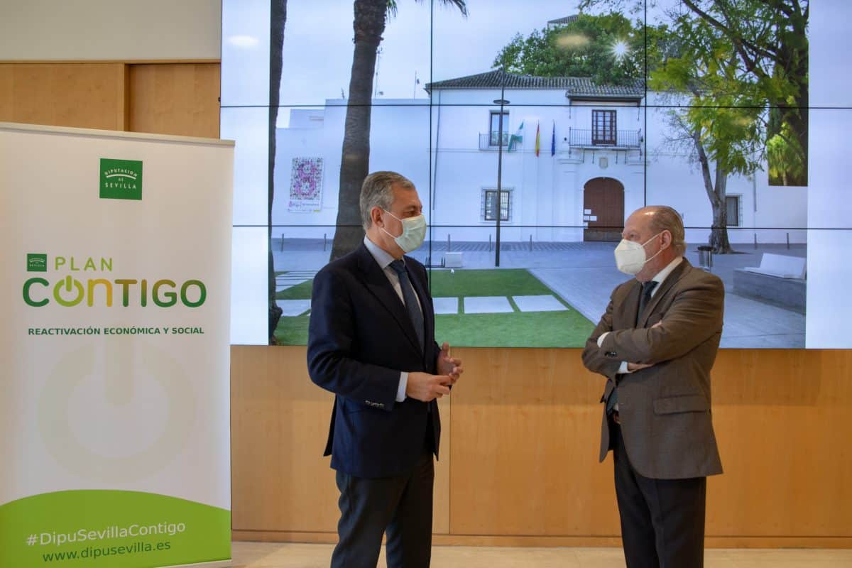 José Luis Sanz y Fernando Rodríguez Villalobos en la reunión sobre el Plan Contigo. Diputación de Sevilla.