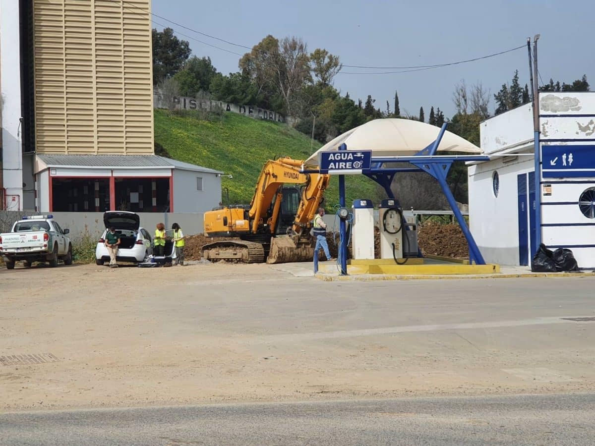 Retirada de terrenos junto a la gasolinera - SC/CEDIDA