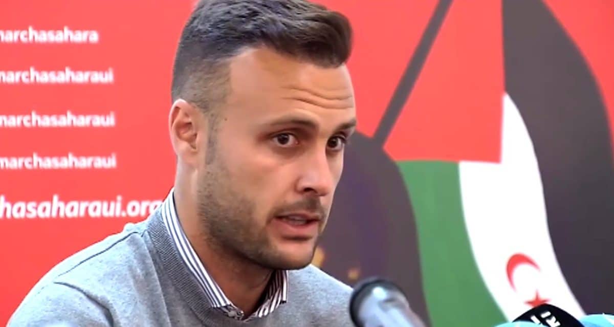 Juan Cala durante la presentación de la Marcha por la Libertad del Pueblo Saharaui.