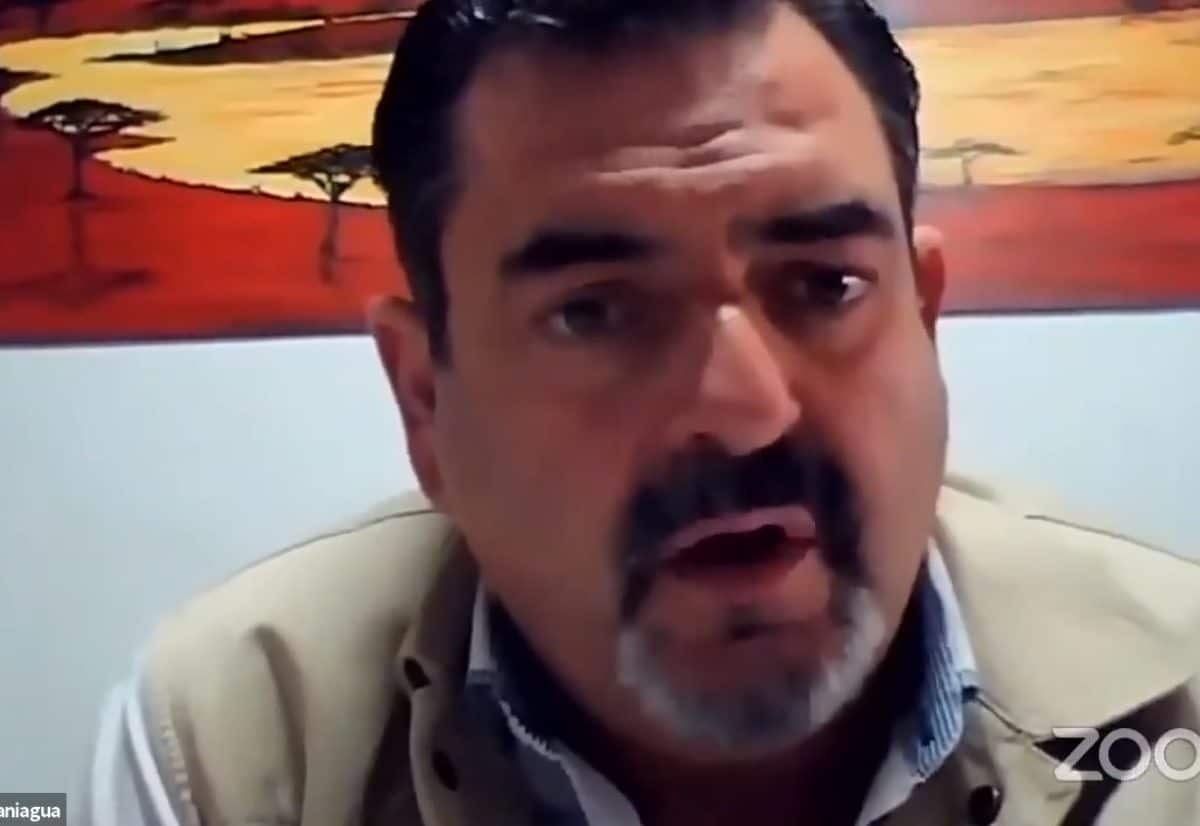Manuel Pérez Paniagua durante un pleno de San Juan de Aznalfarache.
