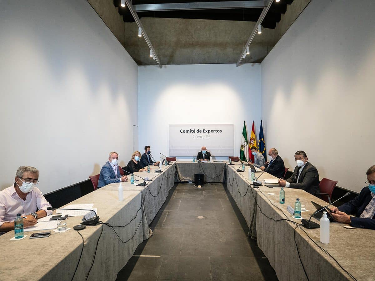 Reunión del comité de expertos reunido hoy.