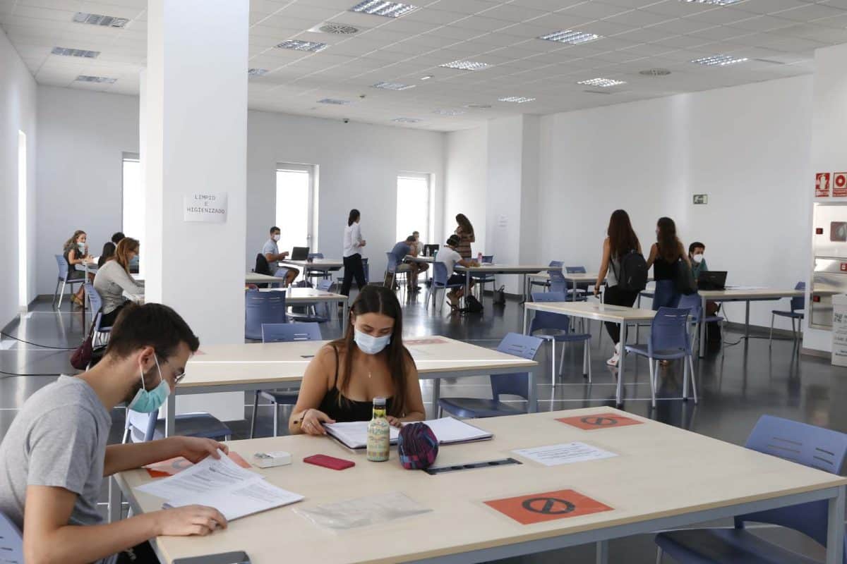Biblioteca de Mairena del Aljarafe.