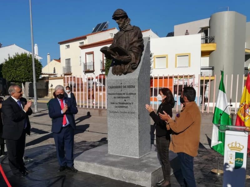 Inauguración de la estatua a Casiodoro de Reina en Santiponce.