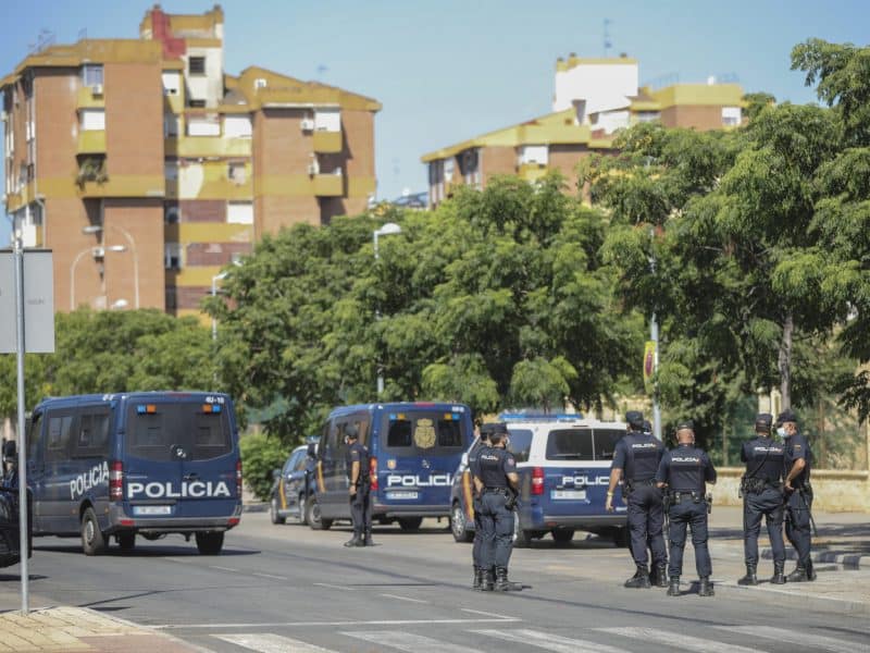 Policía Nacional en el Polígono Sur de Sevilla. Foto de archivo de Europa Press.