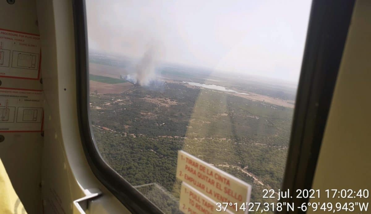 Primera instantánea del fuego cuando fue declarado en la Dehesa de Abajo.