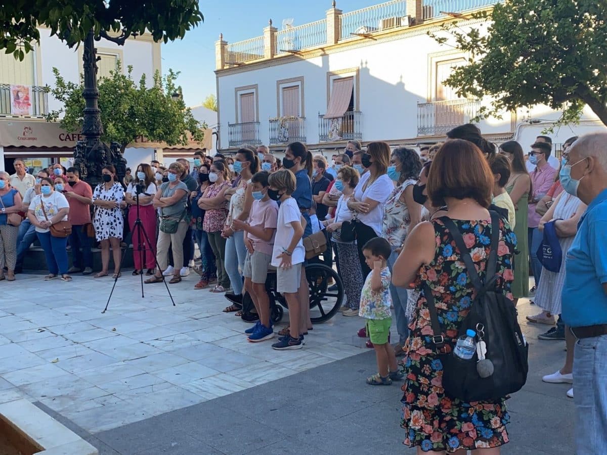 Manifestación en Benacazón contra la moción de censura / PSOE