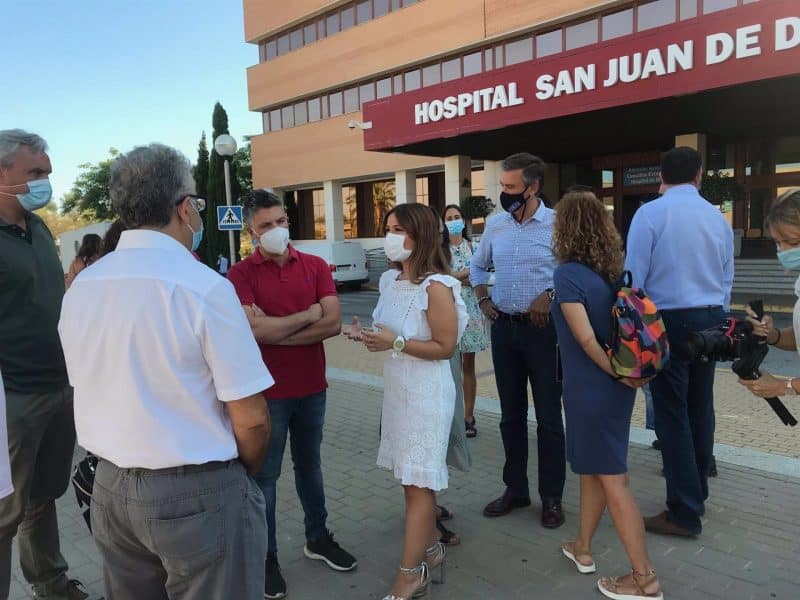 Visita al hospital del Aljarafe de Verónica Pérez (PSOE).