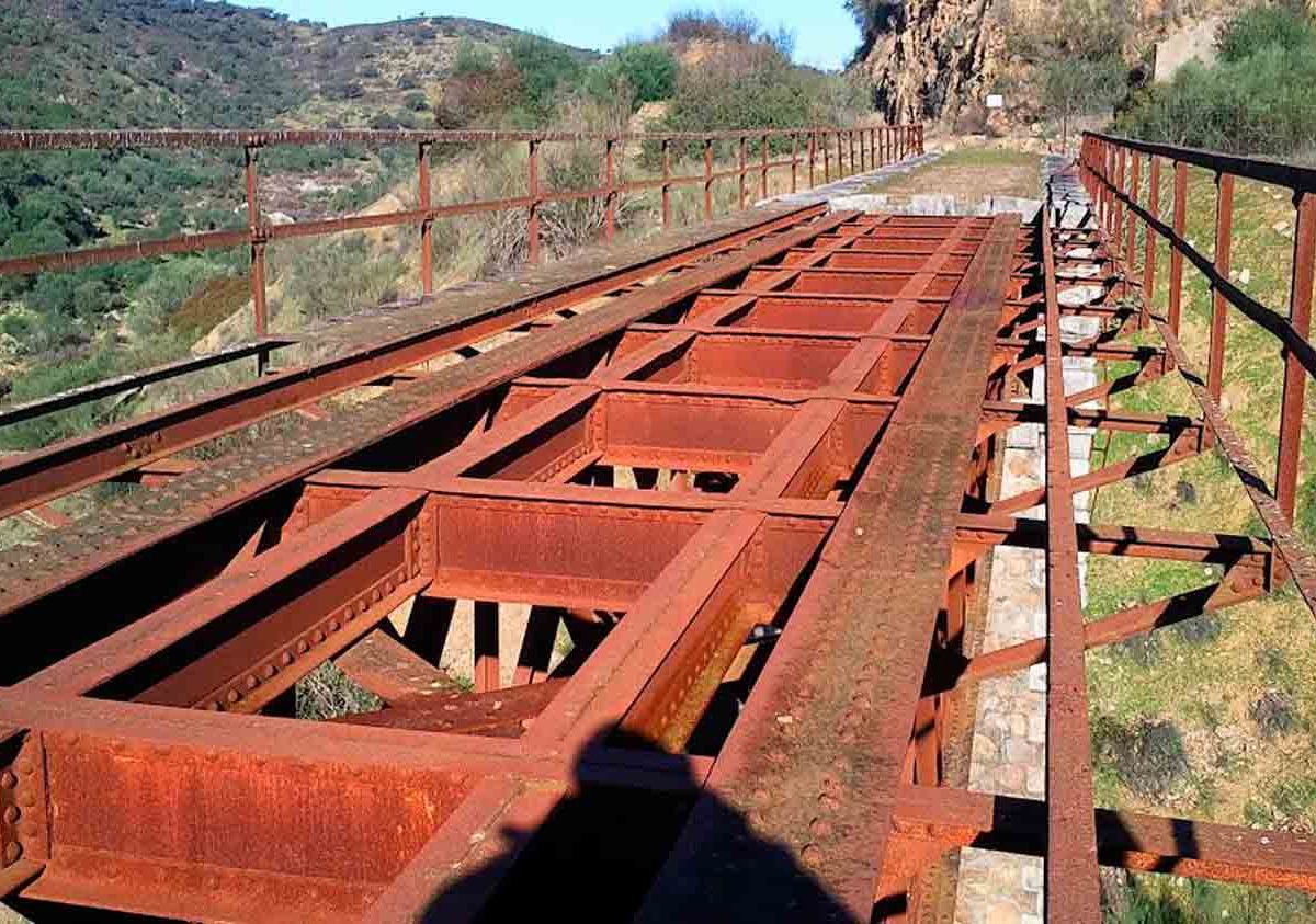 Antiguo trazado del ferrocarril de Cala / AD
