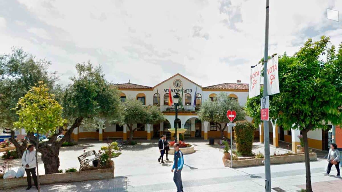 Ayuntamiento de Bormujos, localidad donde se procederá temporalmente a cortes de luz / AD