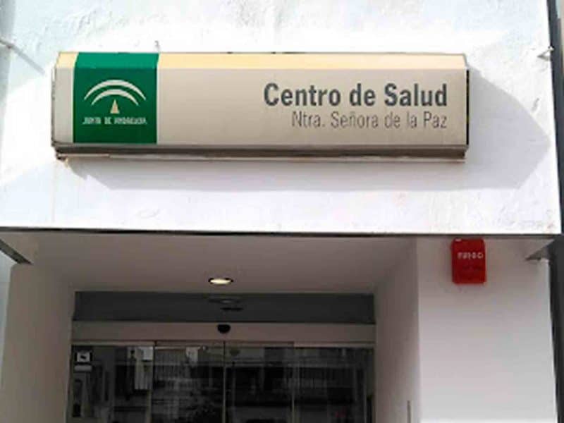 Centro de Salud de San Juan de Aznalfarache / AD
