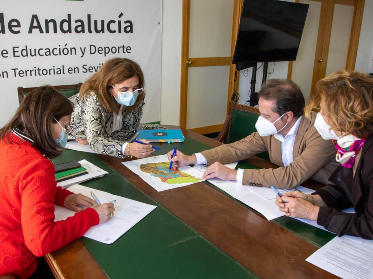 Reunión entre Ayuntamiento de Mairena del Aljarafe y Educación