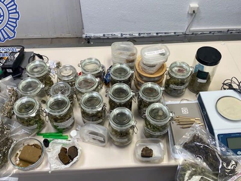 Imagen del material de droga encontrado en Camas / AD