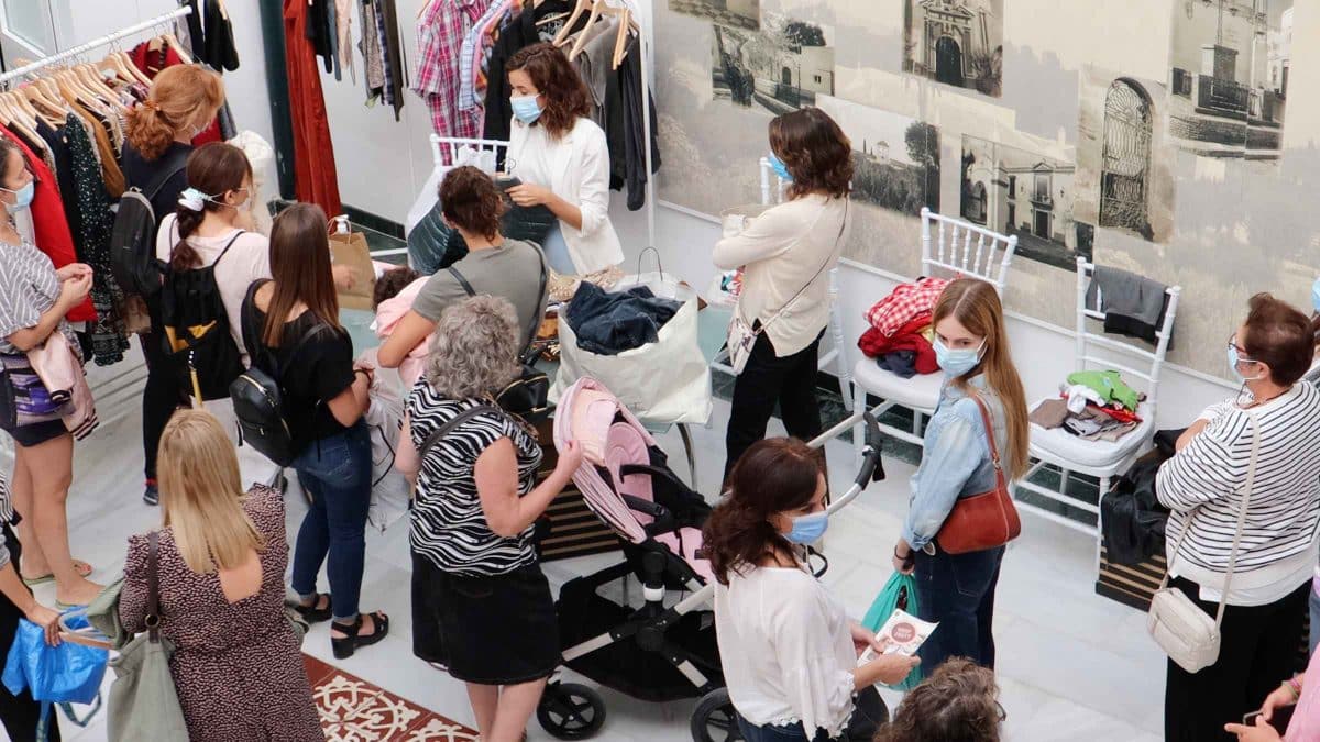 Mercado de moda sostenible en Bormujos / AD