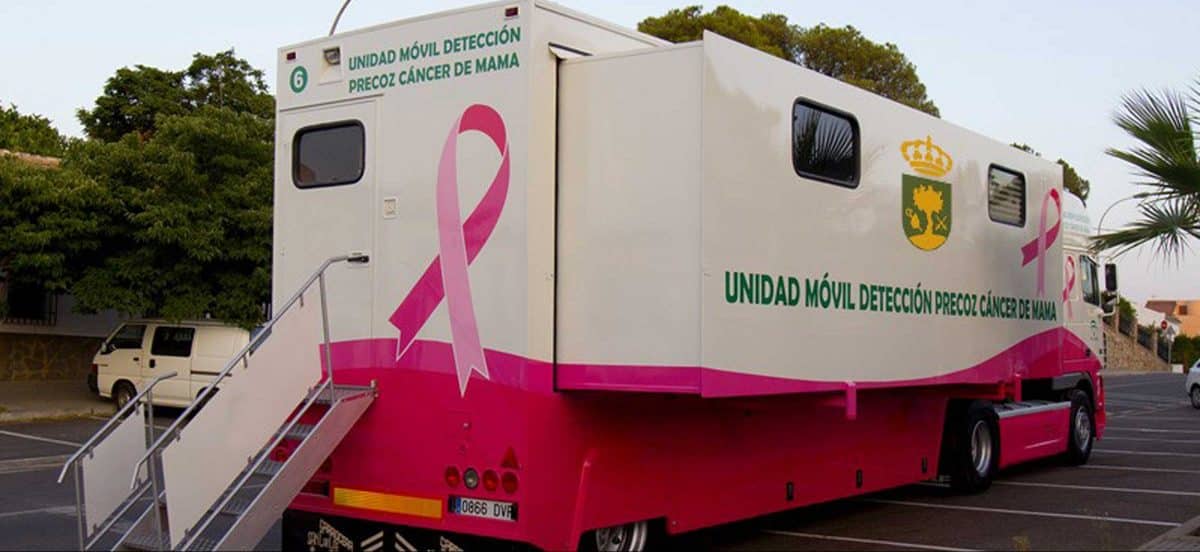 UVI móvil de la campaña gratuita para la realización de mamografías / AD