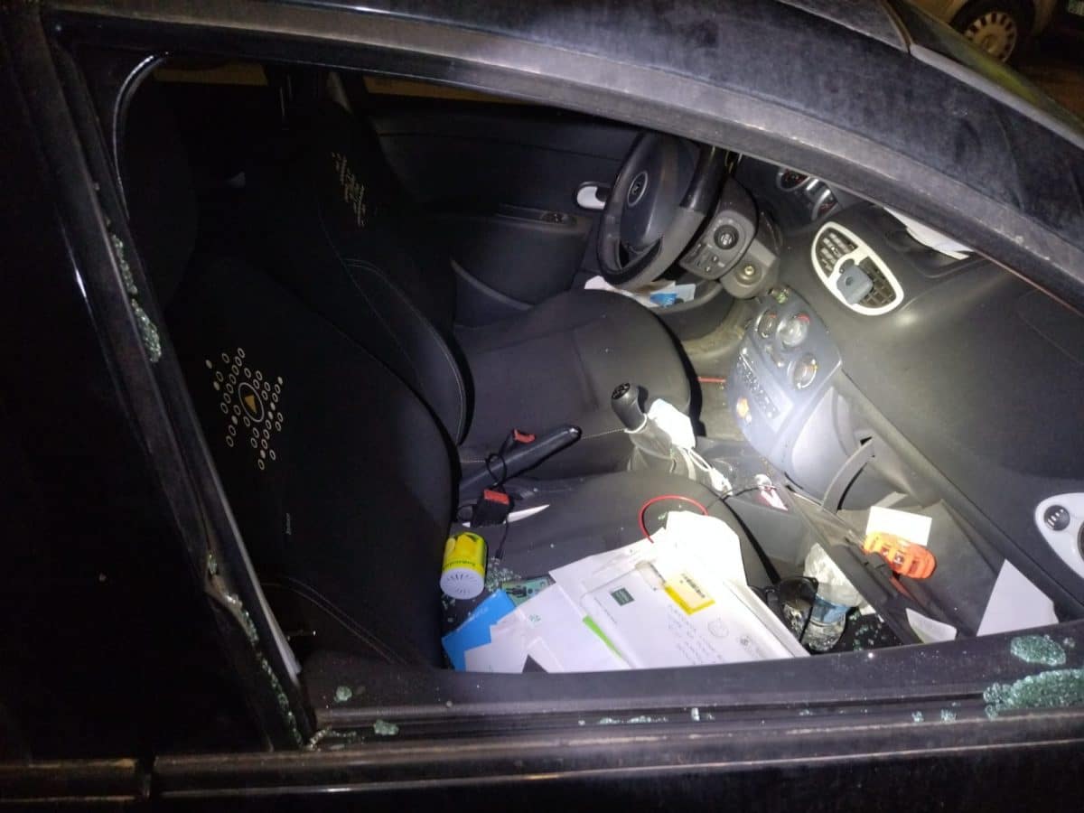 Imagen de uno de los vehículos robados por el detenido de Coria del Río / AD