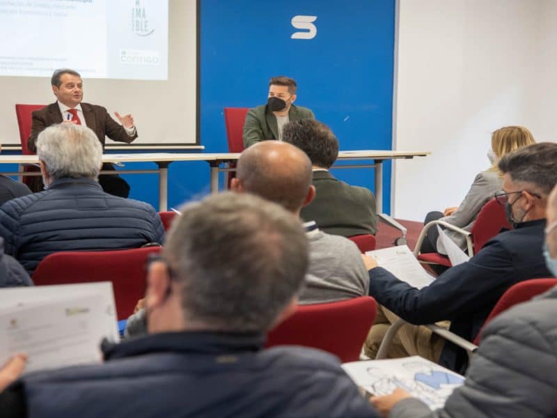Presentación de las ayudas en Mairena