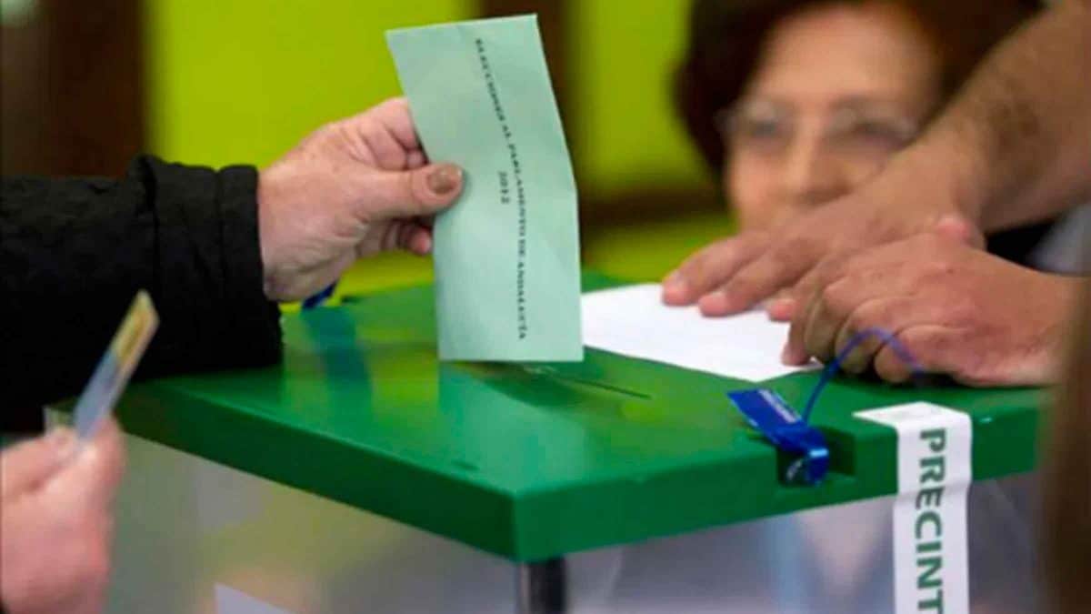 Urnas elecciones andaluzas / AD