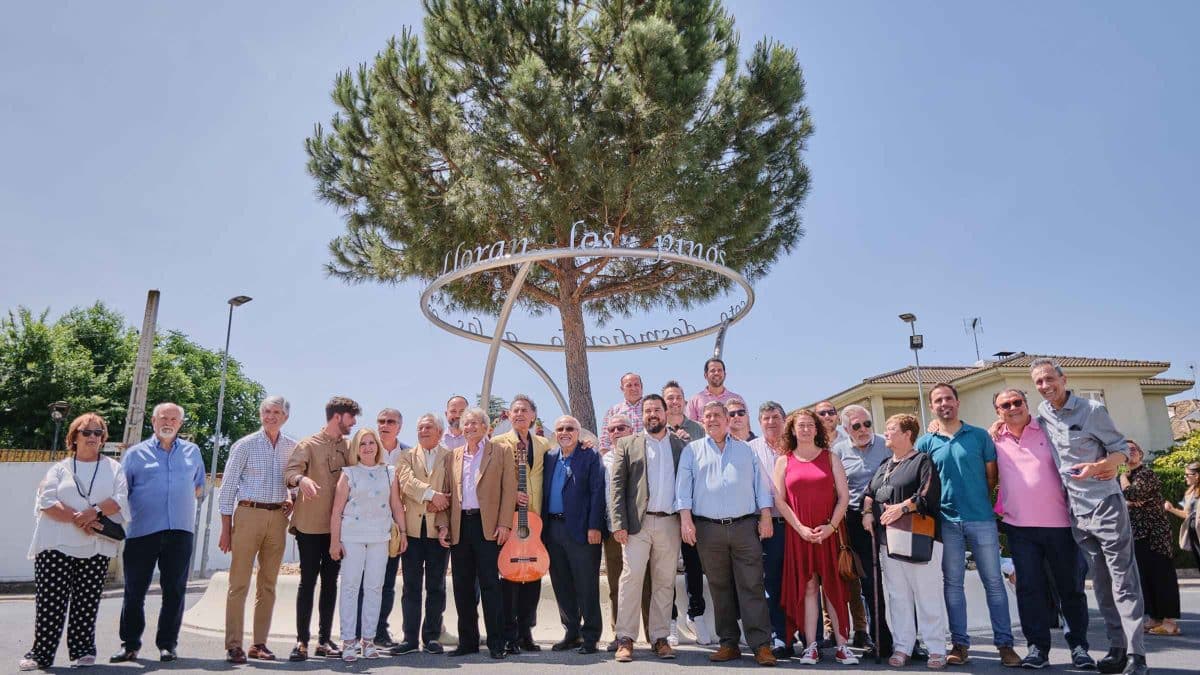 Glorieta dedicada a 'Los Amigos de Gines' / AD