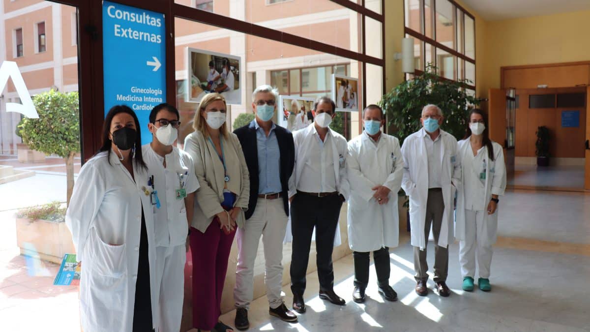 Imagen del homenaje a las enfermeras del Hospital San Juan de Dios en Bormujos / AD