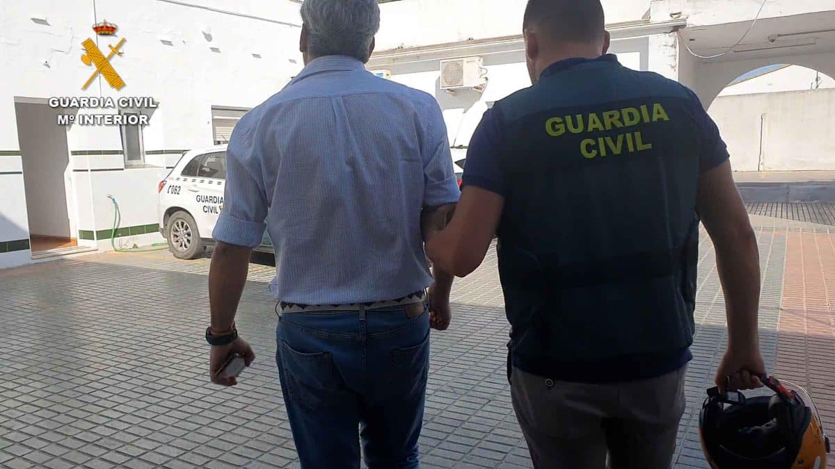 DDetenidos dos hombres en Mairena por apropiación indebida de vehículos / AD