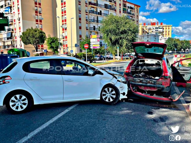 Imagen del accidente en Castilleja de la Cuesta / AD